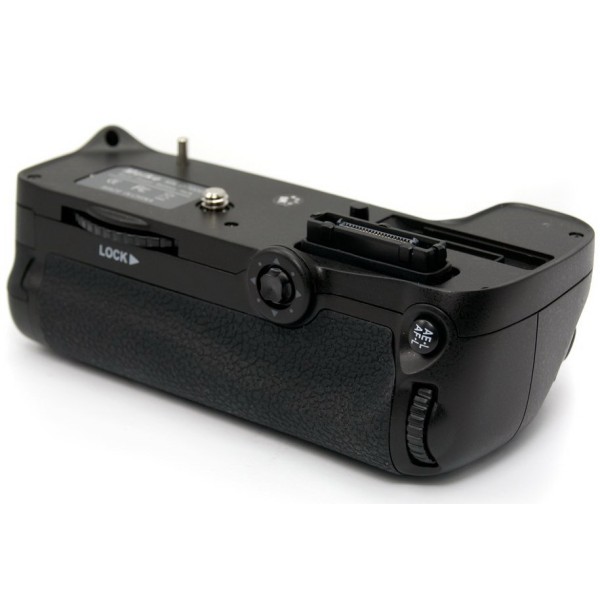 Jupio Battery-grip MB-D11 pour Nikon D7000 avec télécommande infrarouge et double alimentation